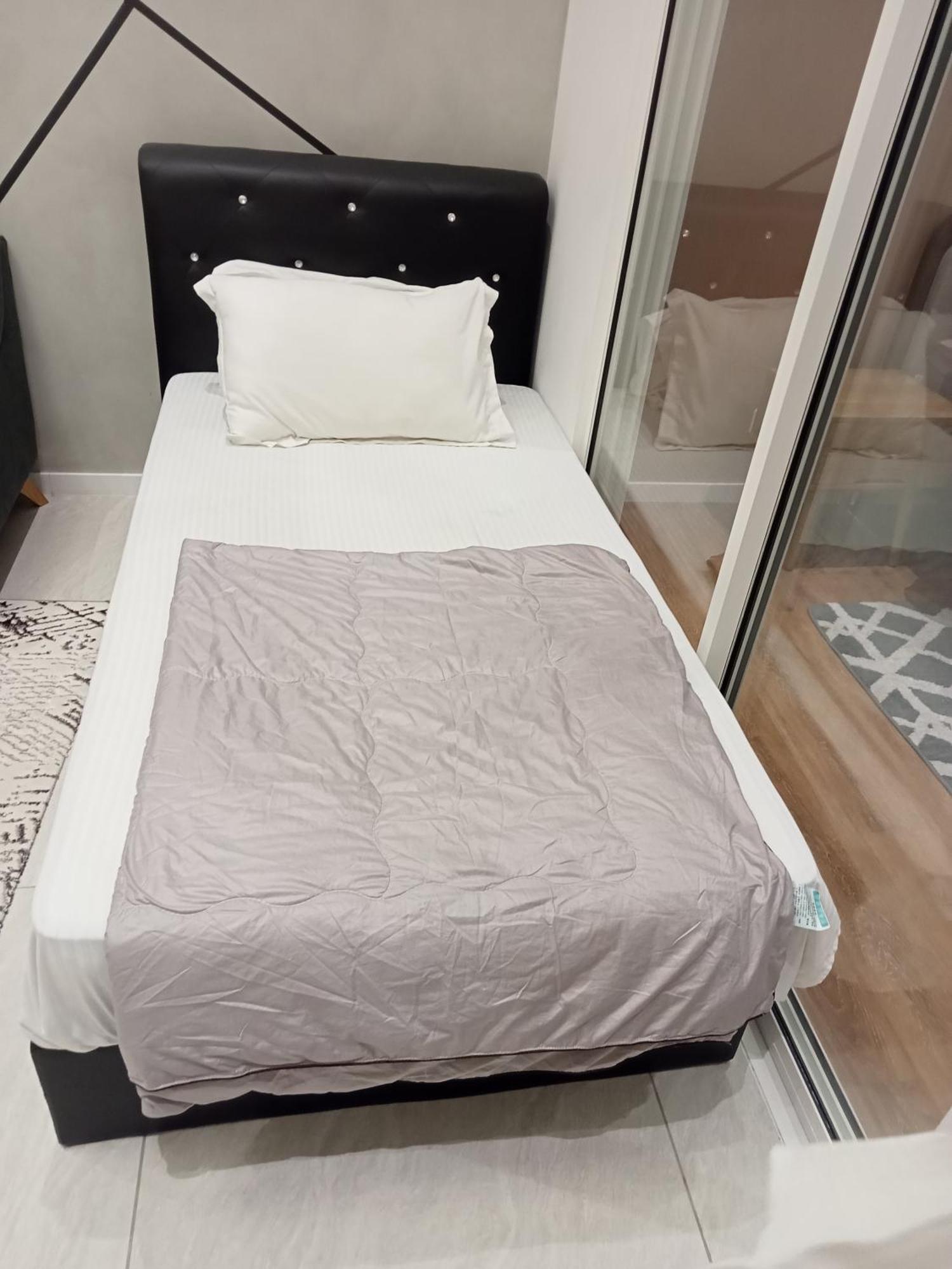 Apartment De Lincon Service At Quill Kuala Lumpur